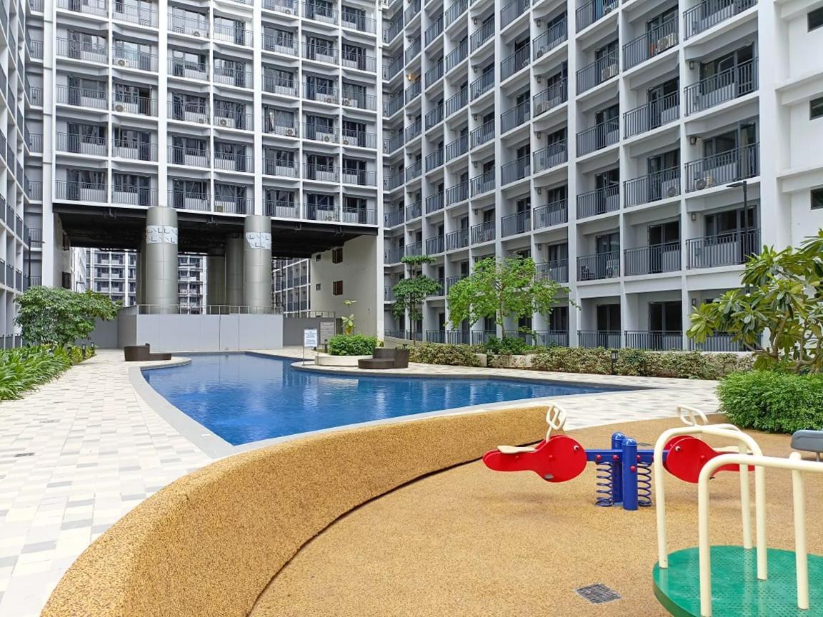 Home Away From Home Manila Exterior photo